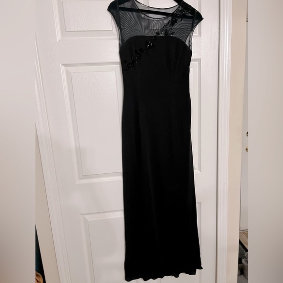 Cache Elegant evening gown - Picture 1 of 5
